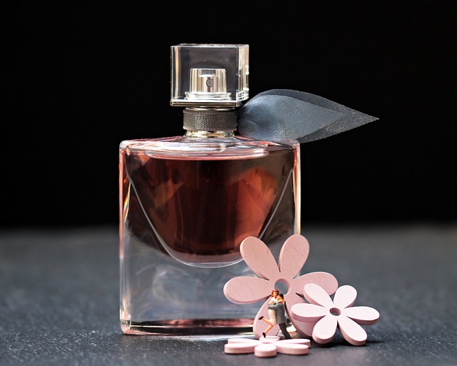 Van geurende geschiedenis tot sociale invloed: een duik in de wereld van parfum